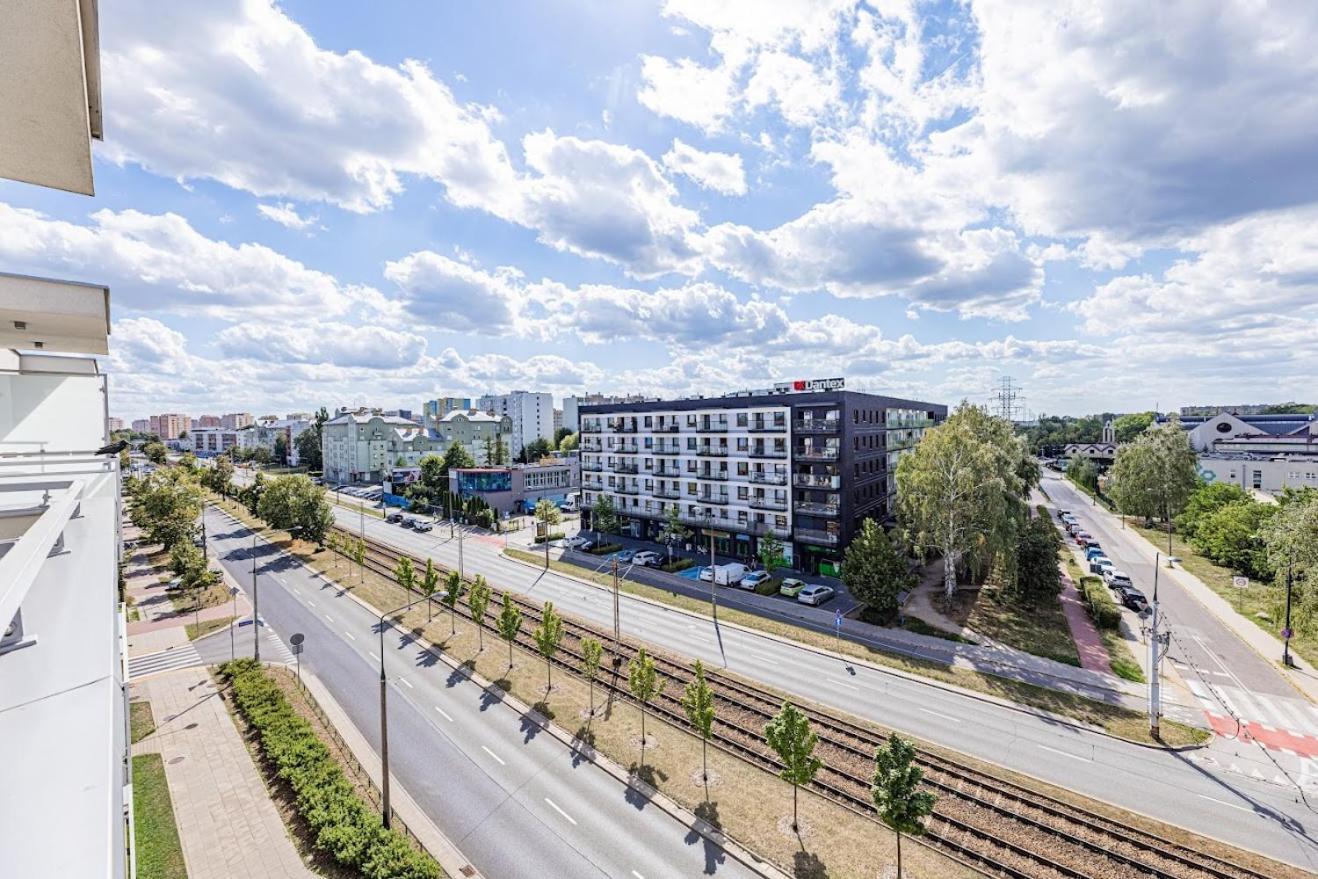 Fajny Apartament Z Parkingiem, Obok Metra. Warschau Buitenkant foto