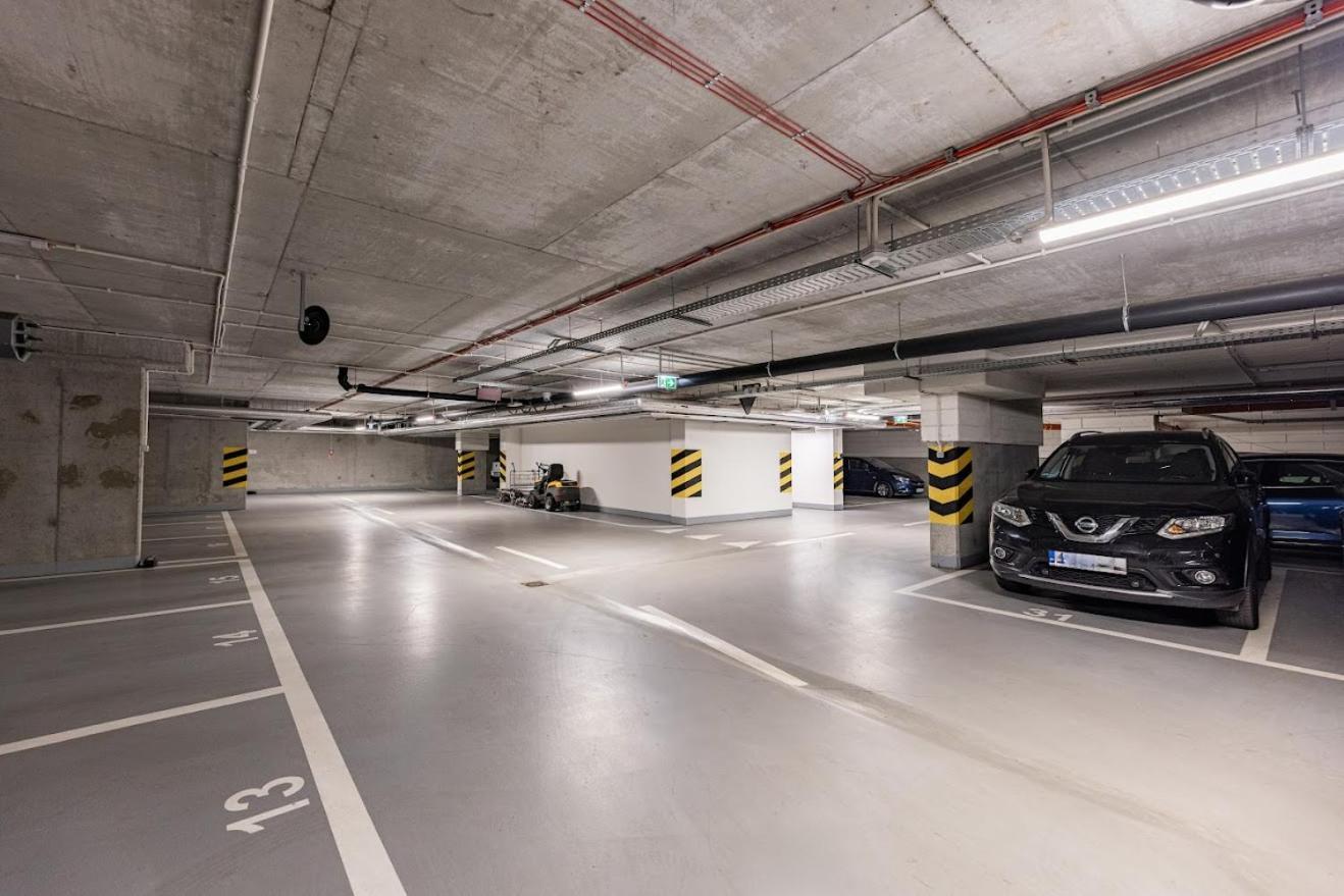 Fajny Apartament Z Parkingiem, Obok Metra. Warschau Buitenkant foto