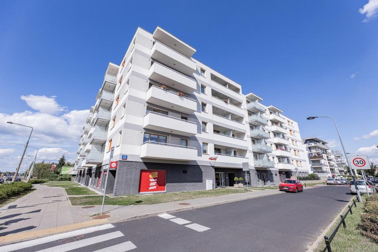 Fajny Apartament Z Parkingiem, Obok Metra. Warschau Buitenkant foto