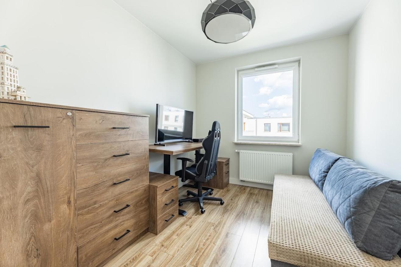 Fajny Apartament Z Parkingiem, Obok Metra. Warschau Buitenkant foto